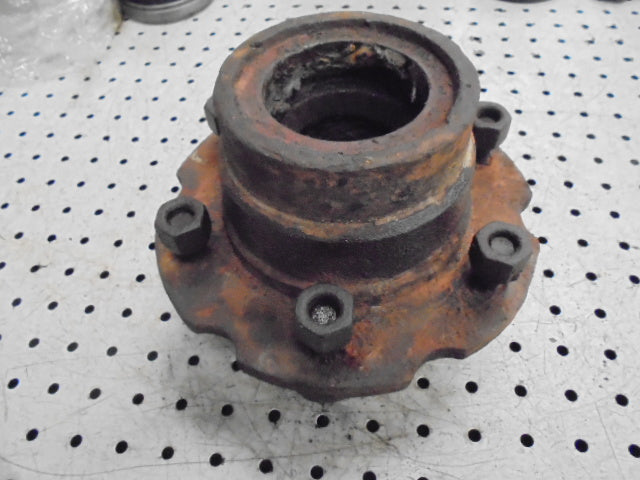 For CASE IH 785 885 2wd FRONT WHEEL HUB