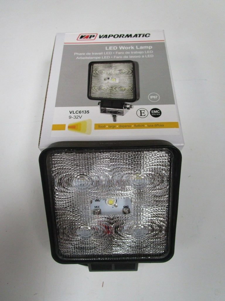 Tractor Square LED Worklight 950LM 9-32V  106mm x 137mm x 35mm