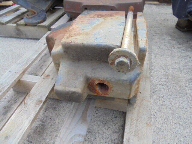 for, Massey Ferguson 3070 2WD Front Axle Boulster Counter Weight Block