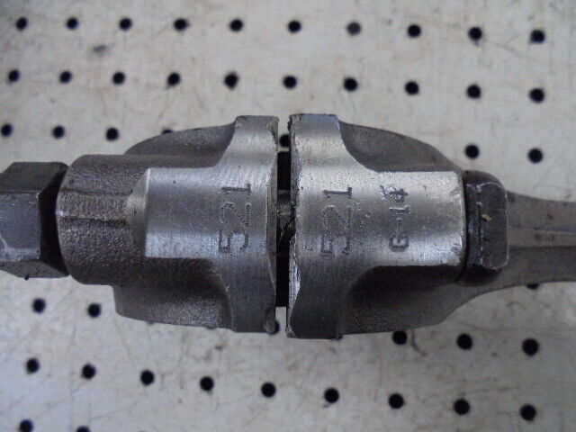 for, Massey Ferguson 365 Engine Con Rod 4-236 Engine in Good Condition