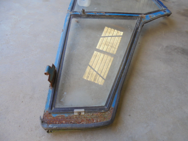 For FORD 5610 6610 AP CAB LH DOOR ASSEMBLY - EARLY TYPE