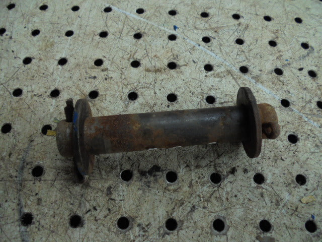 For FORD 5030 TOPLINK BRACKET TO TOP COVER PIN