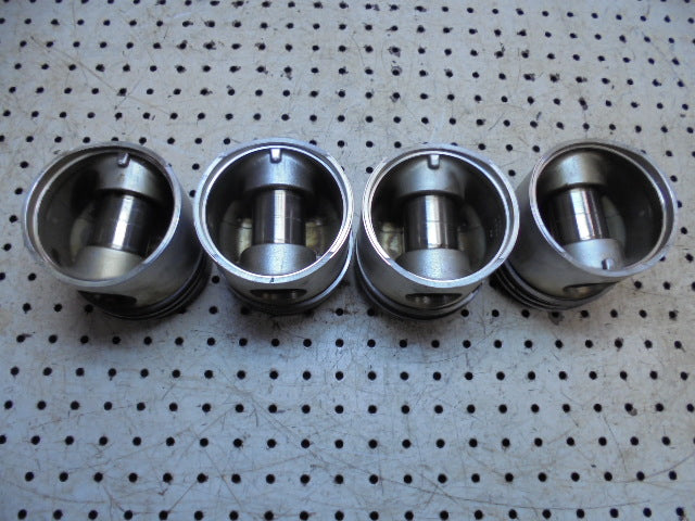 For CASE 4240 ENGINE PISTON - SET OF 4 - DT268 ENGINE