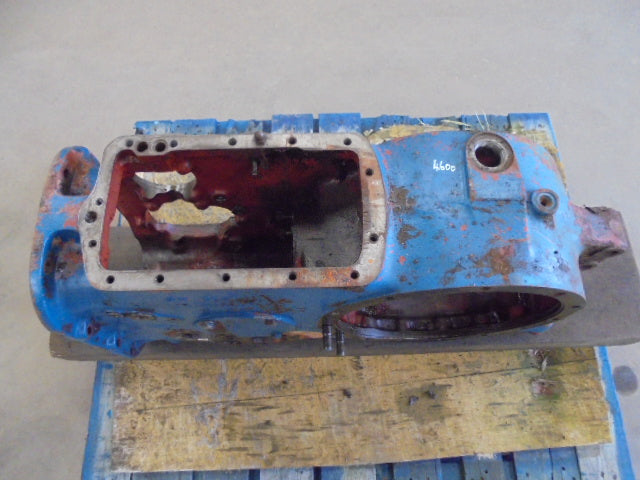 For FORD 4600 2wd REAR AXLE CENTRE CASTING