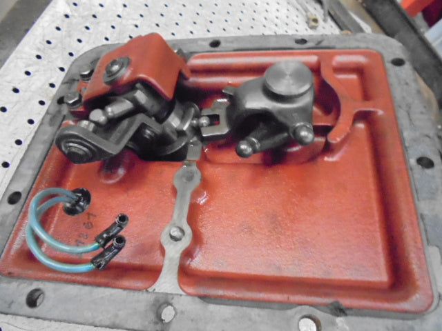 For FORD 6610 GEARBOX SELECTOR COVER WITH SELECTOR MECHANISM 'H' PATTERN