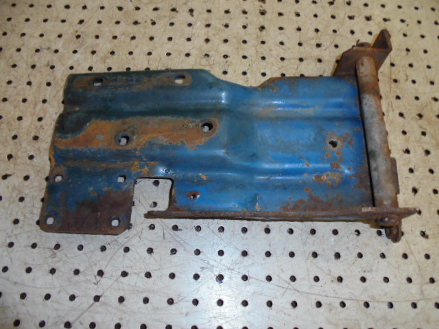 For FORD 5610 REAR BATTERY TRAY BRACKET & HINGE PIN