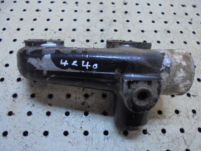 For CASE 4240 ENGINE CYLINDER HEAD WATER INLET MANIFOLD