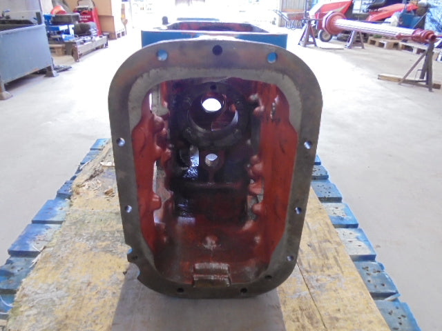 For FORD 4600 2wd REAR AXLE CENTRE CASTING