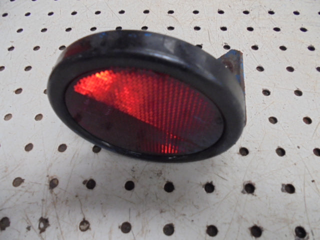 For FORD 5610 6610 7610 SQ CAB REAR REFLECTOR AND BRACKET