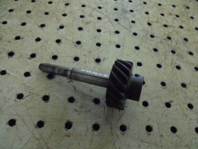 For FORD 4600 ENGINE TACHO DRIVE GEAR & SHAFT