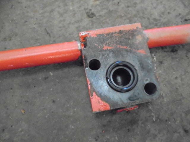 For DAVID BROWN 1490 HYDRAULIC PIPE FROM FRONT PUMP TO RELIEF VALVE & REAR END