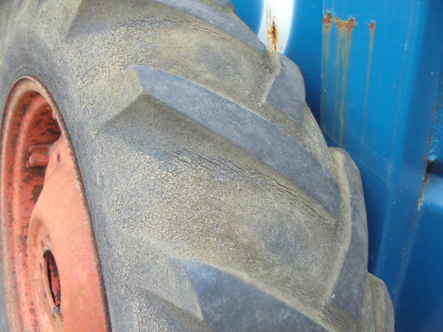 For DAVID BROWN 995 996 1390 13.6 X 36 REAR WHEELS & TYRES PAIR