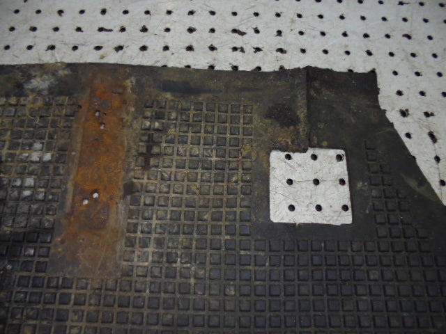 For FORD 4600 LAMBOURNE CAB RH FLOOR MAT