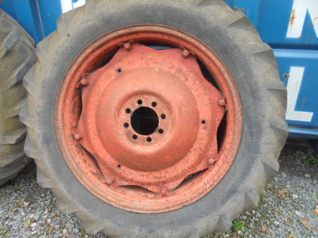 For DAVID BROWN 995 996 1390 13.6 X 36 REAR WHEELS & TYRES PAIR