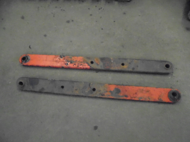 For DAVID BROWN 1490 HYDRAULIC ARMS PAIR