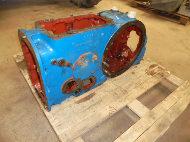 For FORD 5030 REAR CENTRE CASING - BARE