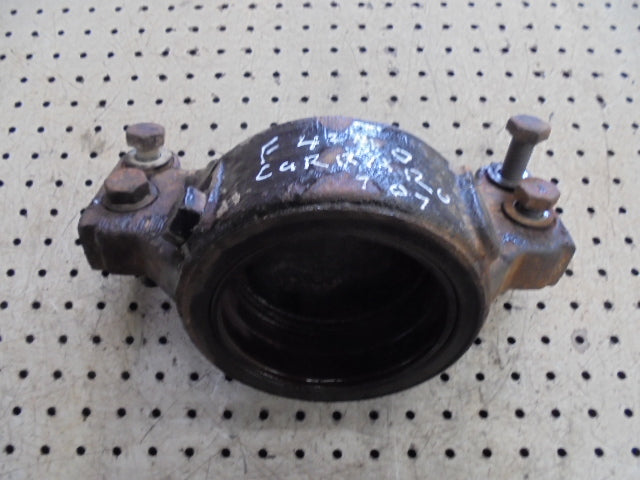 For CASE 4230 4240 895 4wd CARRERO 707 FRONT AXLE BEAM FRONT BRACKET  CARRIER