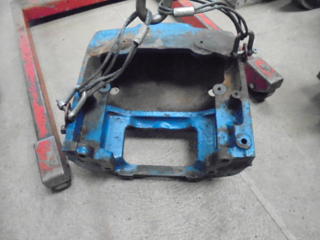 Ford 5610 6610 7610 Super Q Cab 2WD Front Axle Mounting Boulster