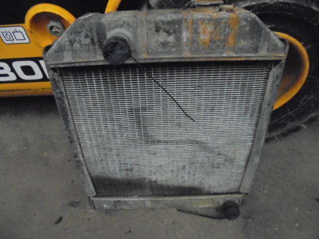 For FORD 4000 4600 RADIATOR (ORIGINAL FOMOCO NEEDS NEW CORE)