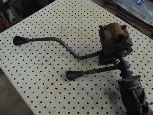 For FORD 5610 6610 7610 GEAR LEVERS ASSEMBLY 'H' PATTERN BOX (LP CAB)