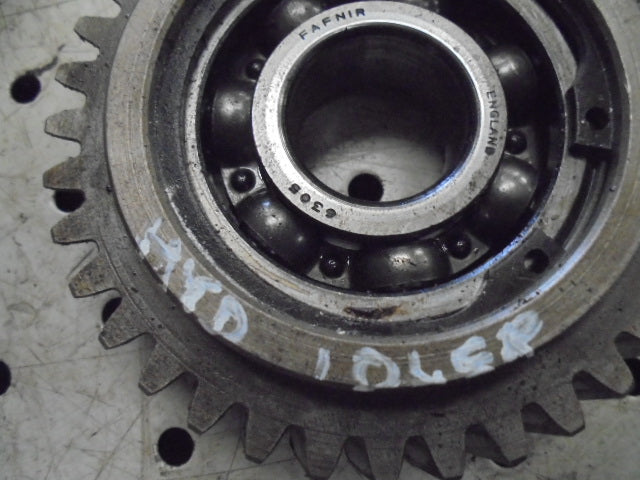 For DAVID BROWN 990 995 996 HYDRAULIC PUMP IDLER GEAR IN REAR PTO HOUSING