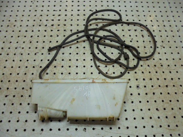 For FORD 5610 6610 AP CAB CAB WINDSCREEN WASH RESEVOIR & PIPE
