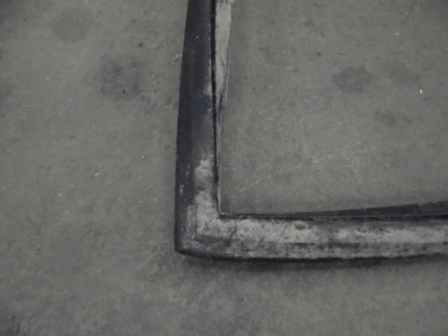 For DAVID BROWN 1290 1390 149 1394 WINDSCREEN RUBBER SEALER