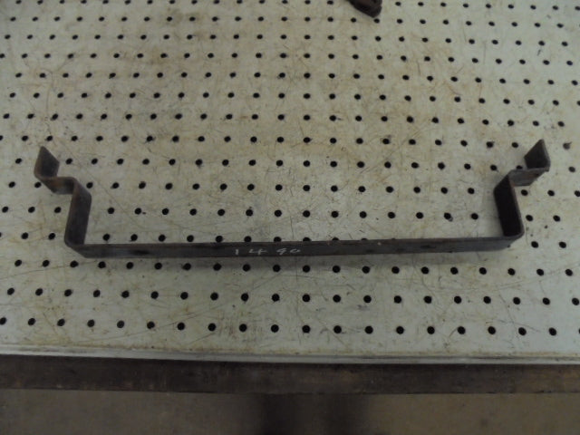 For DAVID BROWN 1490 1390 CAB AIR VENT INLET HOUSING RETAINING BRACKET
