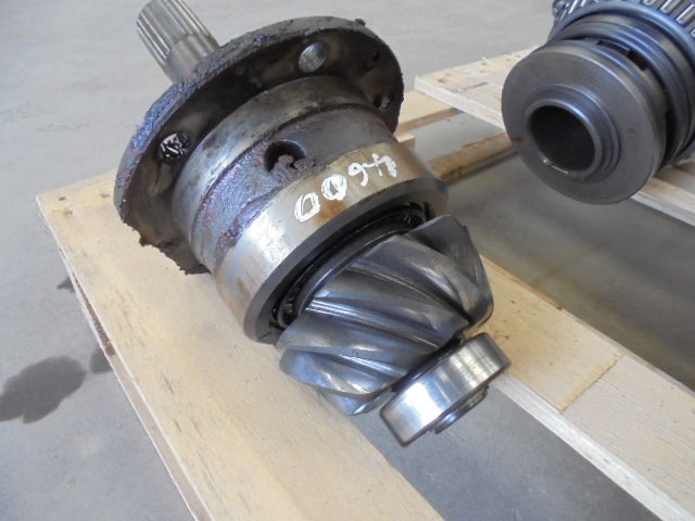 For FORD 4600 2wd REAR AXLE CROWN WHEEL & PINION ASSEMBLY