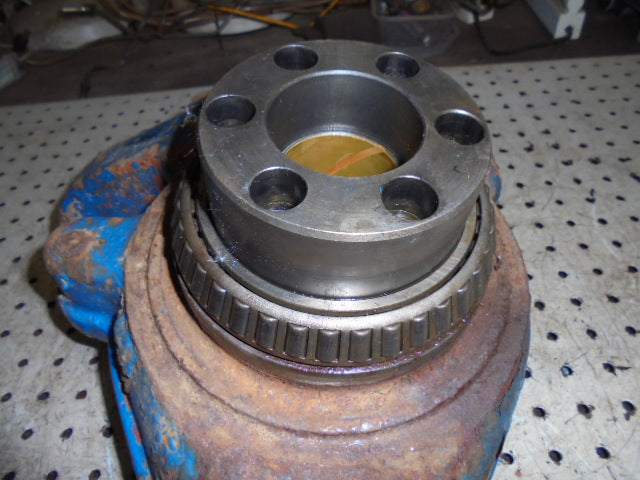 For FORD 5030 4wd CARRERO 707 RH SWIVEL HOUSING