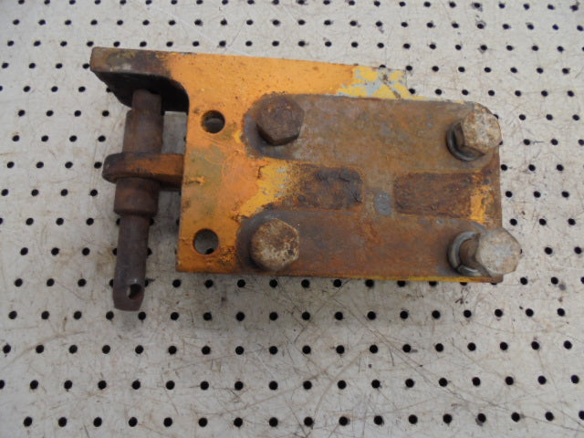 For DAVID BROWN 995 RH STABALISER BRACKET & PIN