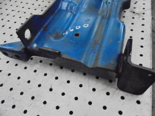 For FORD 4600 BATTERY TRAY RETAINING BRACKET & REAR BONNET STAY