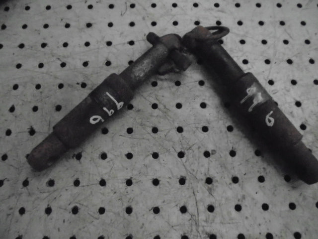 For DAVID BROWN 990 996 HYDRAULIC ARMS MOUNTING PINS UNDER AXLE