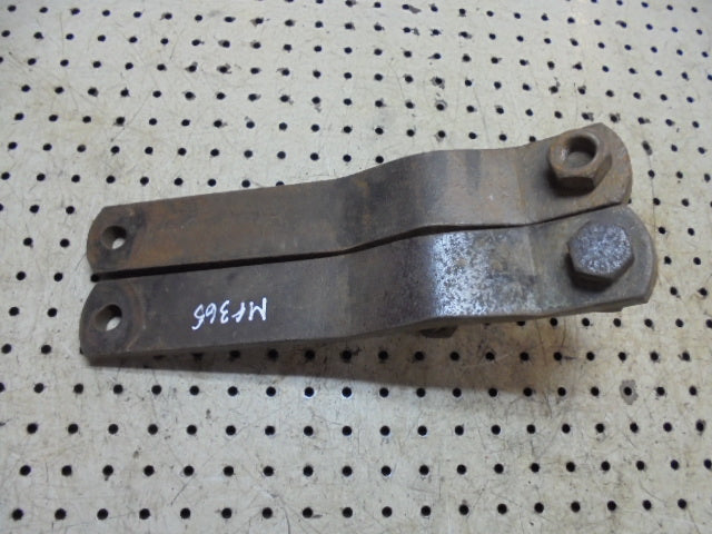 For MASSEY FERGUSON 365 390 REAR HYDRAULIC ARM STABALISER BRACKETS - PAIR