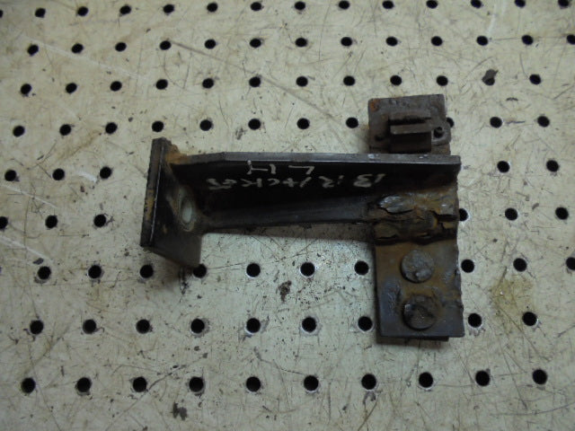 For CASE 4240 LH BONNET SIDE PANELS RETAINING BRACKET