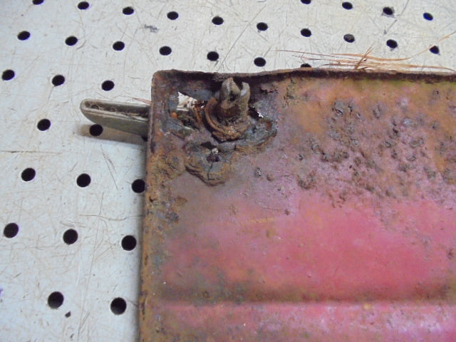 For MASSEY FERGUSON 135 BONNET DIESEL TANK PANEL