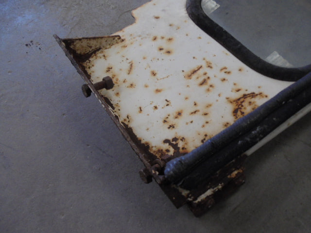 For DAVID BROWN 885 SAFETY CAB FRONT LOWER PANELS & GLASS - PAIR