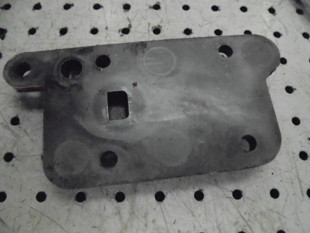 For DAVID BROWN 1490 1390 HYDRAULIC AUX SPOOL VALVE Top Cover Plate