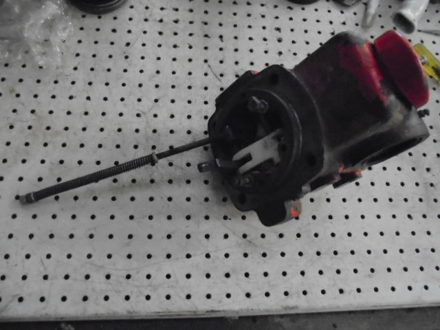 For DAVID BROWN 1490 HYDRAULIC CROSS SHAFT RH MOUNTING HOUSING ASSEMBLY
