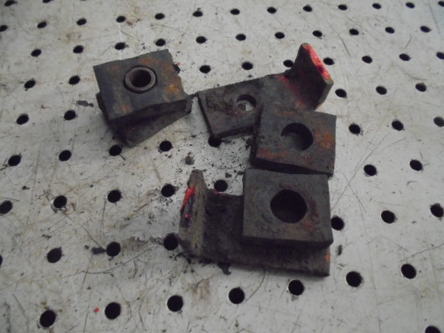 For DAVID BROWN 1490 RADIATOR MOUNTING RUBBER BLOCKS – Gwynedd Farm ...