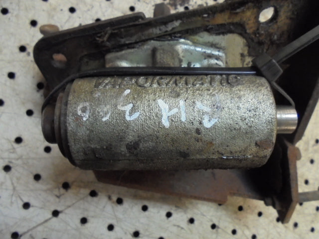 For MASSEY FERGUSON 390 RH BRAKE SLAVE CYLINDER & LINKAGE ASSEMBLY