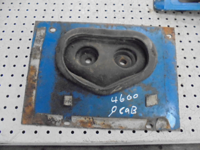 For FORD 4600 Q CAB GEAR LEVER COVER PLATE & RUBBER GAITER