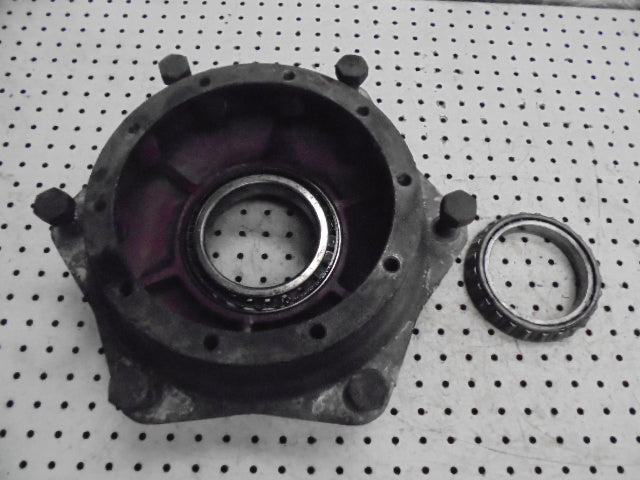 For MASSEY FERGUSON 390 4wd FRONT AXLE WHEEL HUB & BEARINGS