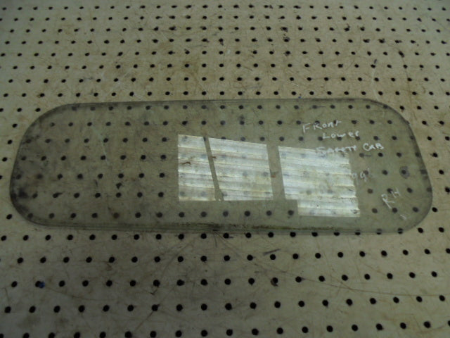 For DAVID BROWN 990 995 996 RH FRONT LOWER GLASS SAFETY CAB