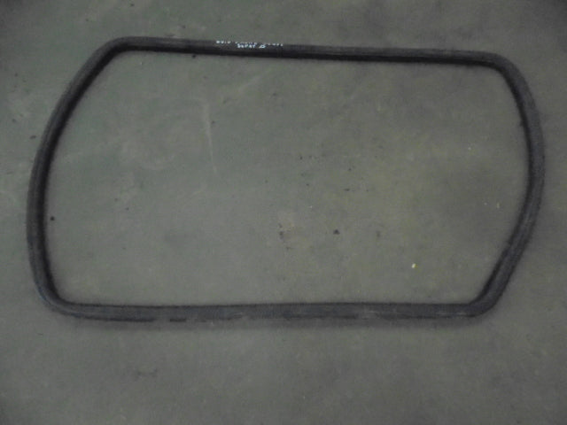 For FORD 5610 6610 7610 SQ CAB WINDSCREEN RUBBER SEALER