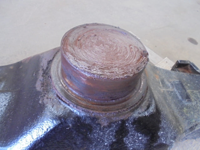 For CASE 4230 4240 895 4wd CARRERO FRONT AXLE CASING