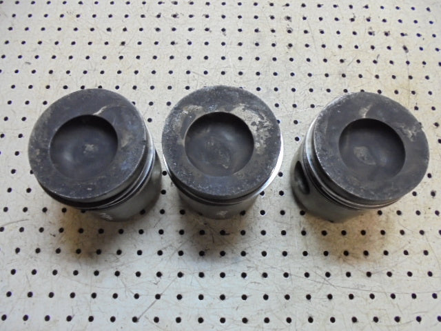For FORD 4600 ENGINE PISTONS - STANDARD SIZE  SET OF 3