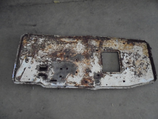 For FORD 4000 RH CAB FOOT PLATE