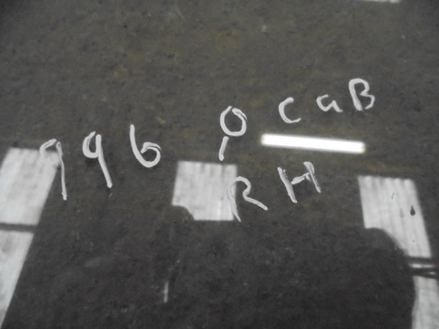 For DAVID BROWN 990 995 996 Q CAB SIDE GLASS above wing LH OR RH
