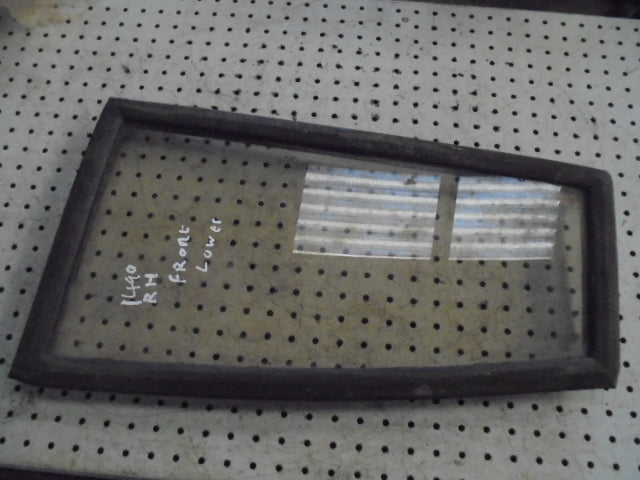 For DAVID BROWN 1390 1490 CAB RH LOWER GLASS & RUBBER SEALER	